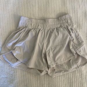 Lululemon hotty hot shorts